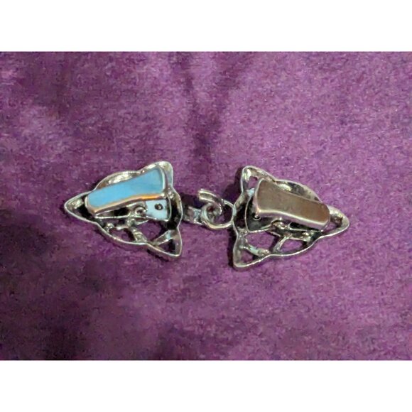 Silver Tone Double Shawl Cardigan Clasp Celtic Knot Triangle 2.5 in Long CL2 - Picture 2 of 3